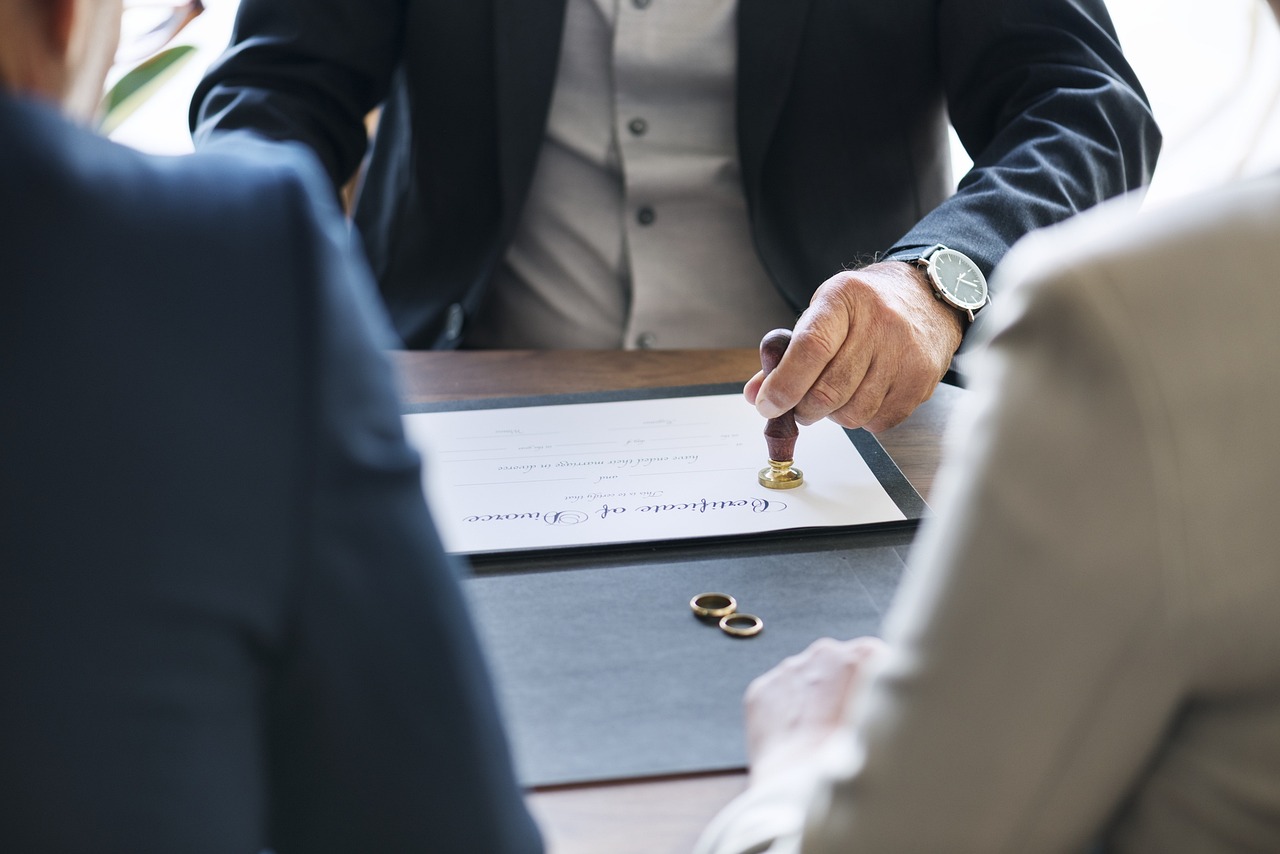 最新离婚数据揭示社会现象与深层原因分析